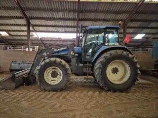 Super fin New Holland med Ålø Q989 frontlæsser