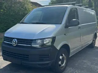 VW Transporter 2.0 TDI DSG Lang 