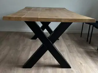 Spisebord /Plankebord 