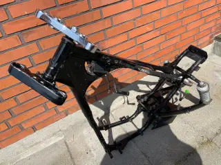Adskilt Suzuki Savage LS 650 1986
