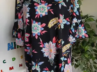 Bluse. Junarose. 46