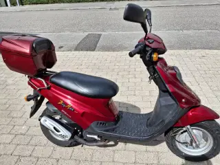 PGO Big Max 45 km/t årg 2001