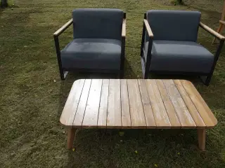 2 stk Loungestole med bord