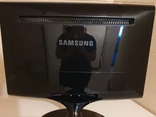 22 tommer Samsung skærm