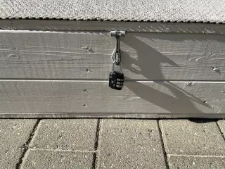 Trinbræt til campingvogn