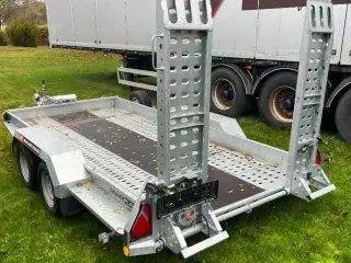 Brian James DIGGER Plant543 - 3717 Maskintrailer