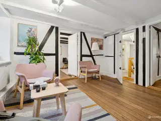 Charmerende kontorlejemål i hjertet af København K