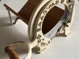 Raadvad brødskærer