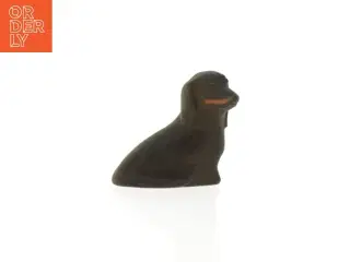 Sjælden keramikhund nr. 647 fra Thyssen Keramik Danmark (str. 6,5 x 4 x 6 cm)