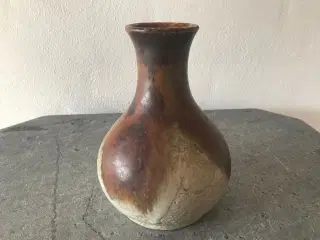 Retro vase i jordfarver (Axella)