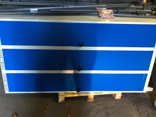 Tøj skab til arbejdstøj