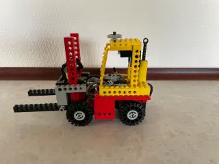 8843 Lego Technic Pneumatic Gaffeltruck