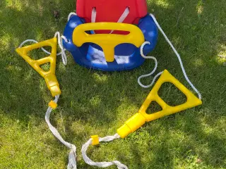 Baby gynge play fun