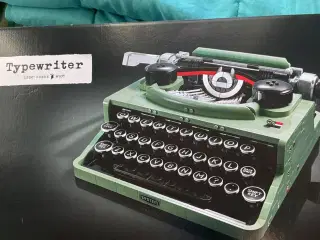 Ny” typewriter “Lego