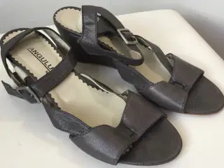 Angulus, sandaler, str 37