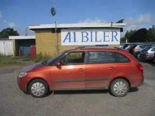 Skoda Fabia 1,4 16V 75 Ambiente Combi