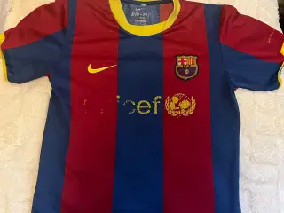 Fodboldtrøje fra FCB. 