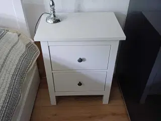 Sengebord/ kommode