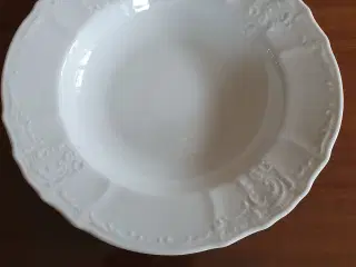Hvidt kaffe og spisestel til 12 pers.