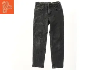 Jeans fra H&M (str. 146)