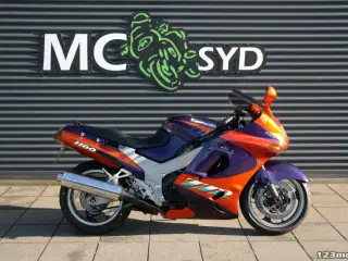 Kawasaki ZZR 1100 ENGROS/UDEN KLARGØRING