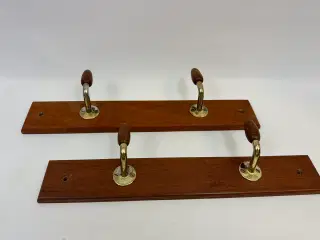 2 stk. retro knagerækker i teak og messing.