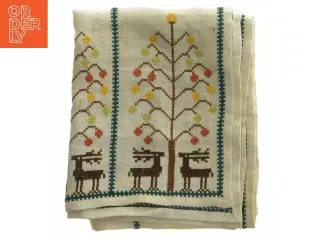 Broderet bordløber med hjorte og træmotiv (str. 32x80 cm)