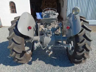Ferguson 31 Traktor