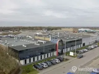 Produktionsejendom med kontor - kan bruges til lager