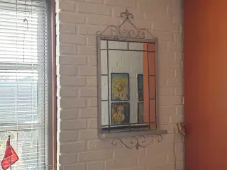 GRATIS spejl sølvfarvet i jernramme m hylde