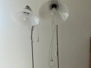 2 stk fine standerlamper fra IKEA
