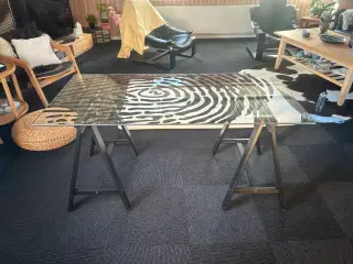 Arbejdsbord / Skrivebord