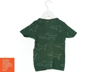 Grøn T-Shirt med Hajmotiv fra Ida T (str. 92)