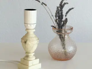 Lille bordlampe, lakeret