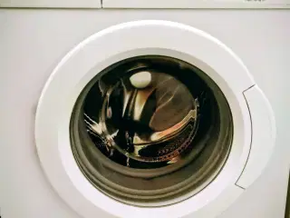 Vaskemaskine der gør det den skal.