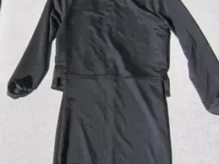 Str. 8 år, sort kjole