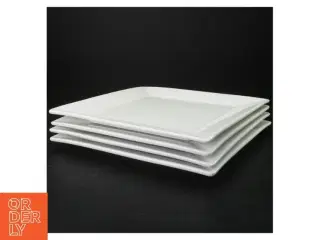 4 Hvide firkantede tallerkener fra Trend (str. 25,5 x. 25,5 cm)