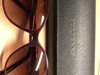 Burberry  solbrille