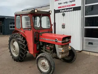Massey Ferguson traktor 