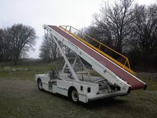  Lufthavns køretøj (Kufferter)