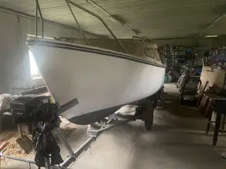 Båd plus motor