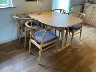 Spisebord og stole - bøgetræ - Meget velholdt