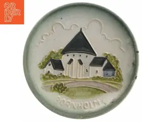 Dekorativ keramiktallerken fra Bornholm fra Johgus (str. Ø 15,5 cm)