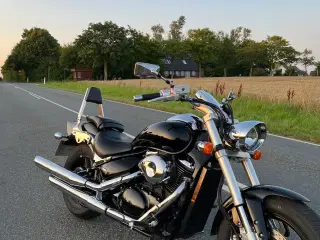 Suzuki Intruder M800 