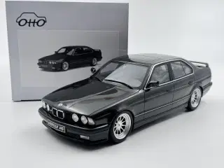 1989 BMW M5 Hartge H5 V12 1:18  ( BMW M5 E34 ) 