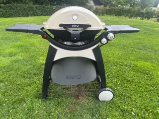 Weber Q320 Grill