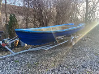 Jolle med trailer + 2 motorer
