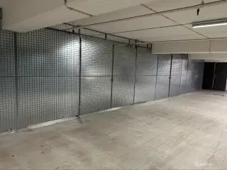 Lagerlokale til leje centralt på Frederiksberg