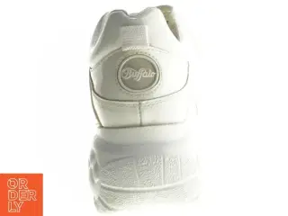 Buffalo Classic Low sneakers (str. 38)