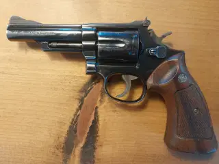 Smith & Wesson M.19, 357 magnum